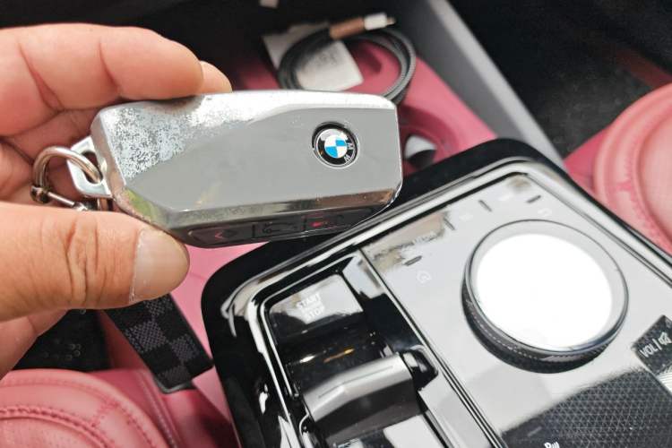Used BMW 5 Series 2024 525Li M Sport Package Vehicle Key