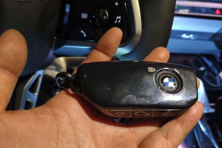 Used BMW 5 Series 2024 525i M Sport Package Vehicle Key