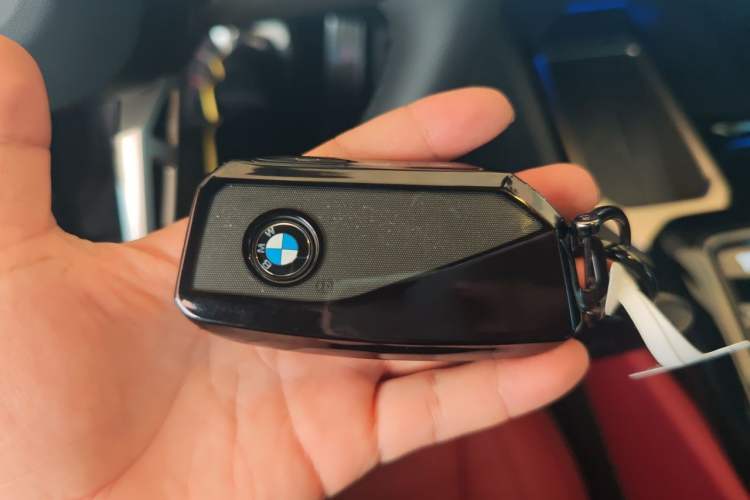Used BMW 5 Series 2024 530Li Luxury Edition M Sport Package Vehicle Key