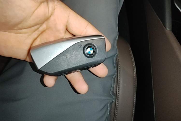 Used BMW 5 Series 2024 525Li M Sport Package Vehicle Key