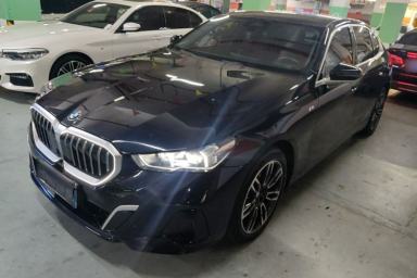 Used BMW 5 Series 2024 525Li M Sport Package