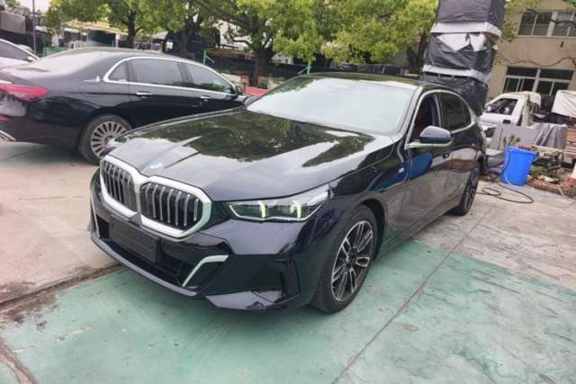 Used BMW 5 Series 2024 525Li M Sport Package