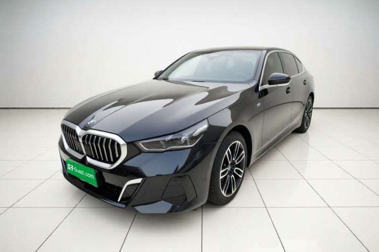 BMW 5 Series 2024 530Li Leading Model M Sport Package