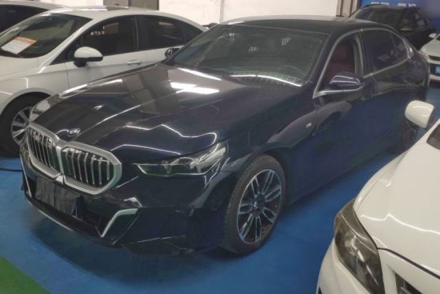 Used BMW 5 Series 2024 525Li M Sport Package