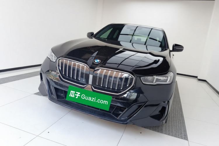 Ojetý BMW 5 Series 2024 530Li Leading Model M Sport Package Guazi used car, China used car export, Used car for sale, Used  cars, Cheapest cars for sale