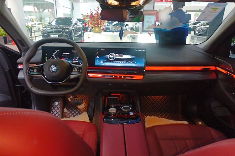 Used BMW 5 Series 2024 530Li Leading Luxury Package Center Console