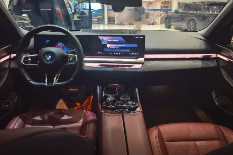 Used BMW 5 Series 2024 530Li Luxury Edition M Sport Package Interior 3