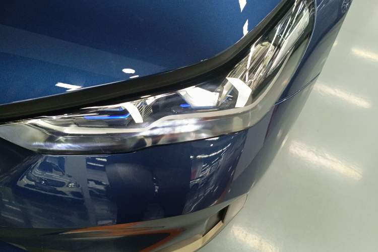 Used BMW 5 Series 2024 530Li Luxury Package Premium Edition Left Front Headlight
