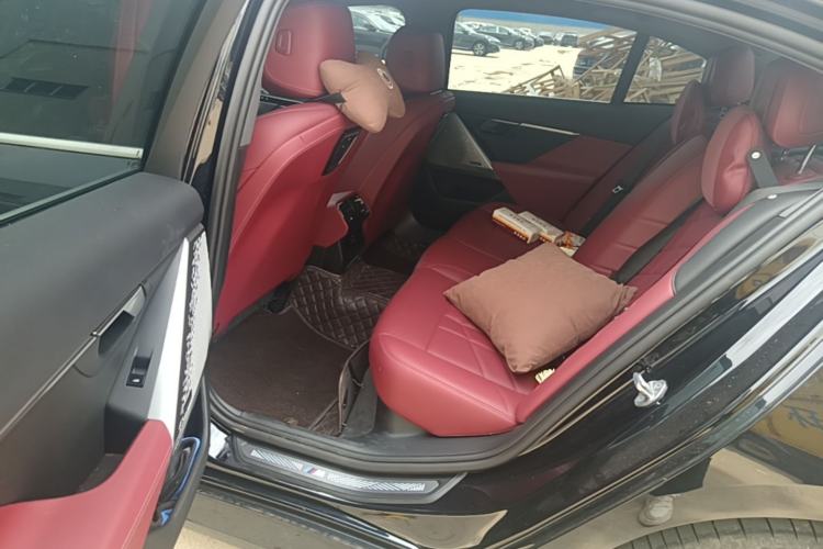 Used BMW 5 Series 2024 525Li M Sport Package Left Rear Seat