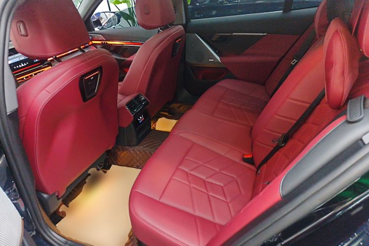 Used BMW 5 Series 2024 530Li Leading Luxury Package Left Rear Seat