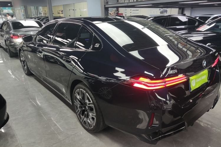 Used BMW 5 Series 2024 530Li Luxury Edition M Sport Package Rear Left 45 Deg