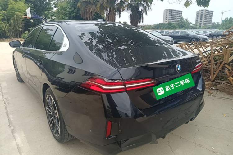 Used BMW 5 Series 2024 525Li M Sport Package Rear Left 45 Deg