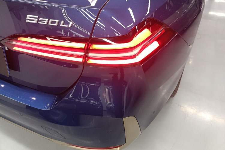 Used BMW 5 Series 2024 530Li Luxury Package Premium Edition Right Rear Taillight