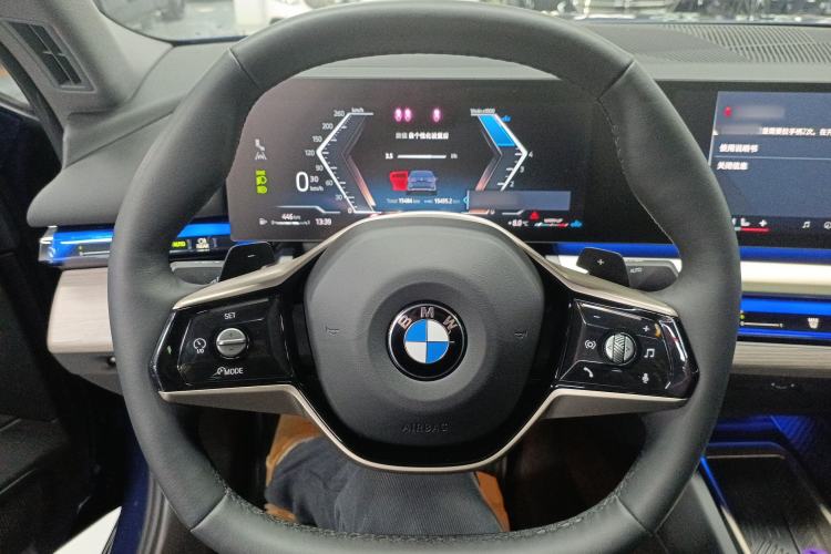 Used BMW 5 Series 2024 530Li Luxury Package Premium Edition Steering Wheel