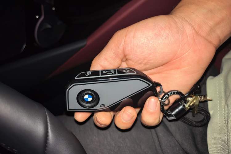 Used BMW 5 Series 2024 525i M Sport Package Vehicle Key