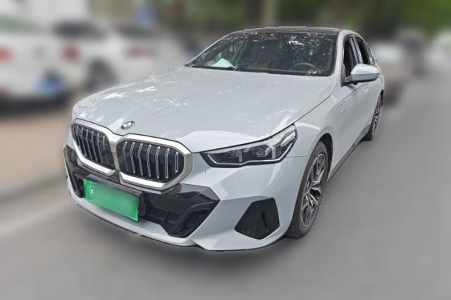 Used BMW 5 Series 2024 530i Leading Model M Sport Package