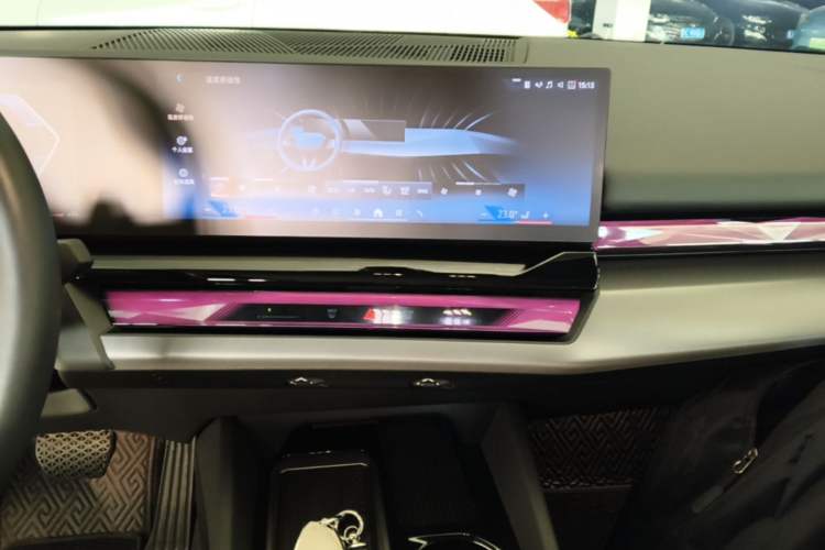 Used BMW 5 Series 2024 530Li Leading Model M Sport Package Audio And AC Panel