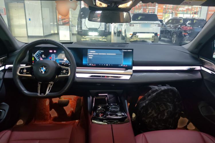 Used BMW 5 Series 2024 530Li Luxury Edition M Sport Package Center Console