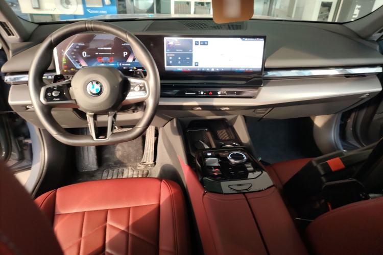 Used BMW 5 Series 2024 530Li Leading Model M Sport Package Center Console