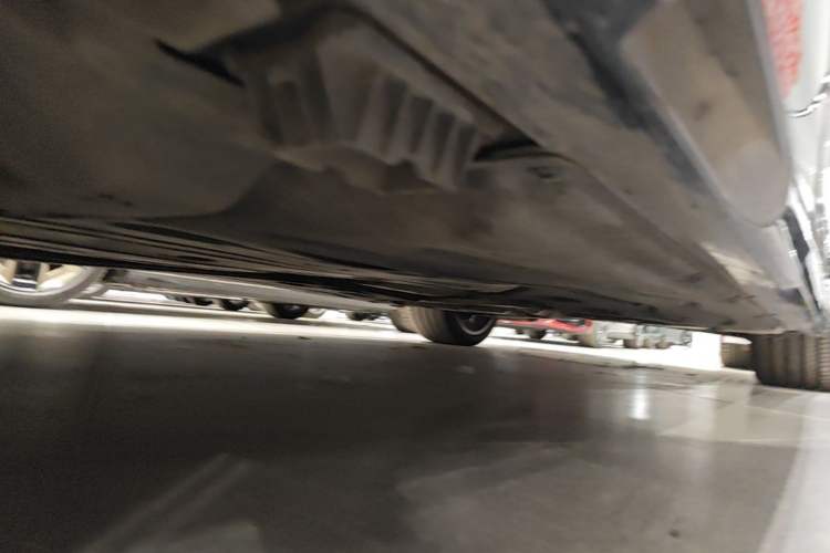 Used BMW 5 Series 2024 530Li Luxury Edition M Sport Package Chassis Front Left