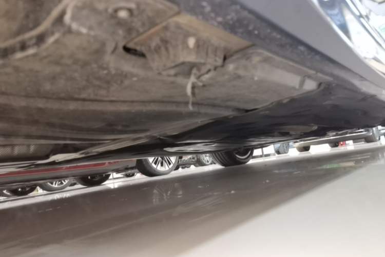 Used BMW 5 Series 2024 530Li Luxury Package Premium Edition Chassis Rear Right