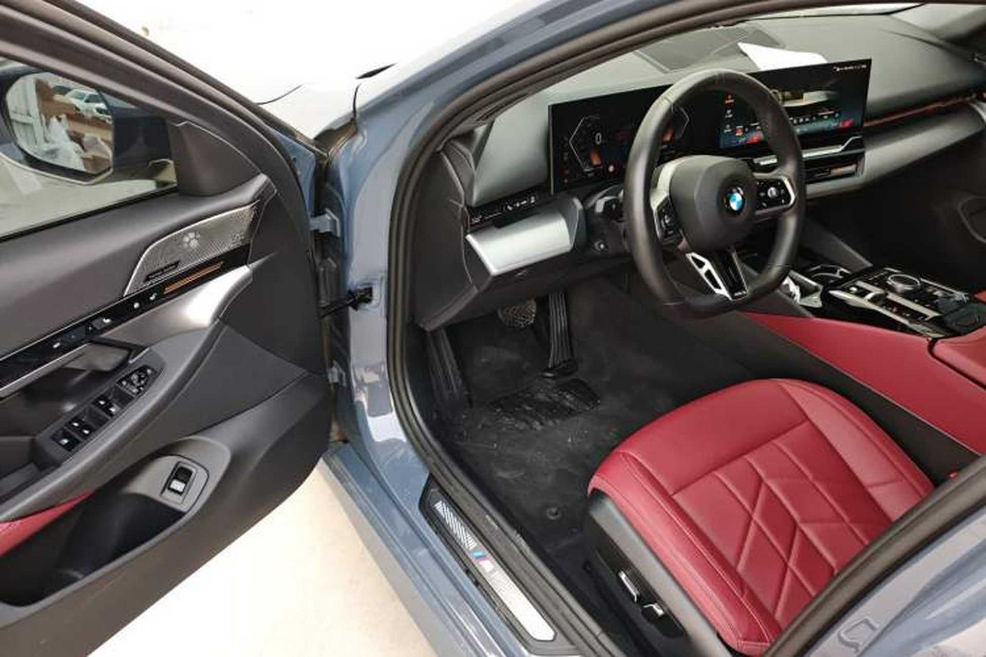 Used BMW 5 Series 2024 525Li M Sport Package Driver Seat
