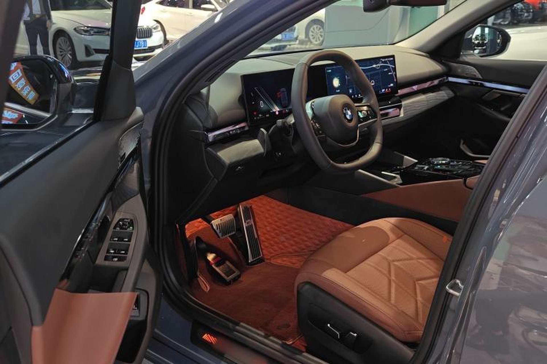 Used BMW 5 Series 2024 530Li Leading Luxury Package Driver Seat