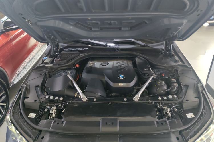 Used BMW 5 Series 2024 530Li Luxury Edition M Sport Package Engine Bay