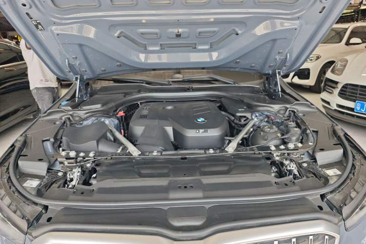 Used BMW 5 Series 2024 530Li Leading Model M Sport Package Engine Bay
