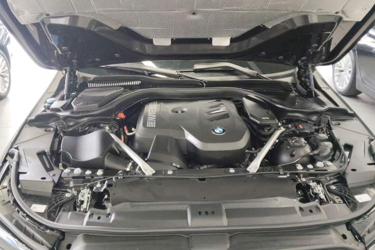 Used BMW 5 Series 2024 525i M Sport Package Engine Bay