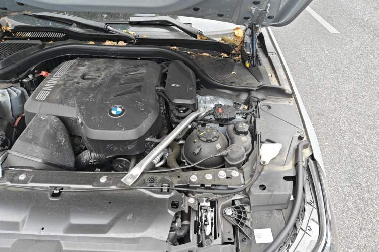 Used BMW 5 Series 2024 530i Leading Model M Sport Package Engine Bay Left