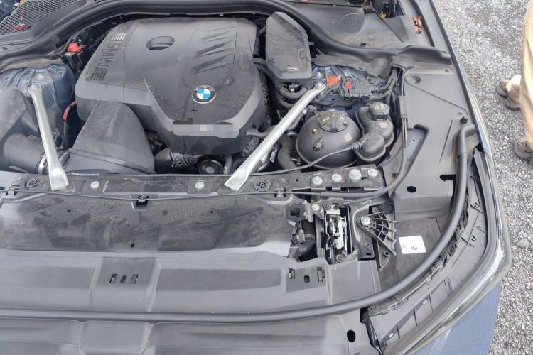 Used BMW 5 Series 2024 525Li M Sport Package Engine Bay Left