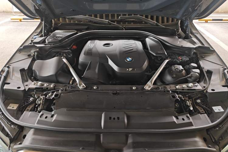 Used BMW 5 Series 2024 530Li Leading Model M Sport Package Engine Bay