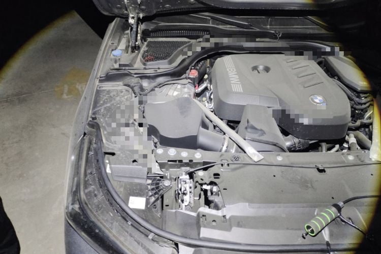 Used BMW 5 Series 2024 525i M Sport Package Engine Bay Right