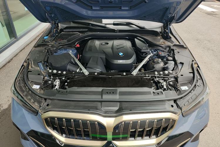 Used BMW 5 Series 2024 530Li Leading Model M Sport Package Engine Bay