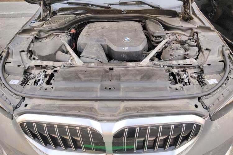 Used BMW 5 Series 2024 525Li Luxury Package Engine Bay