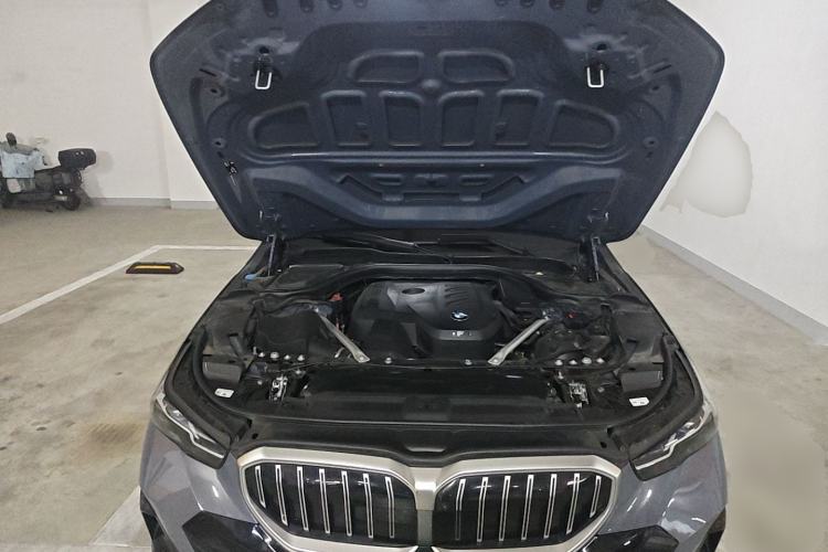 Used BMW 5 Series 2024 530Li Luxury Edition M Sport Package Engine Bay