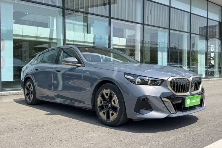 Used BMW 5 Series 2024 530Li Leading Model M Sport Package Exterior 1