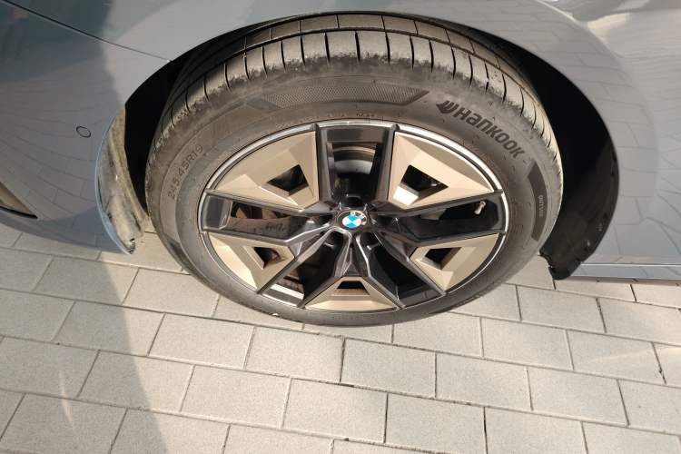 Used BMW 5 Series 2024 530Li Leading Model M Sport Package Exterior 4