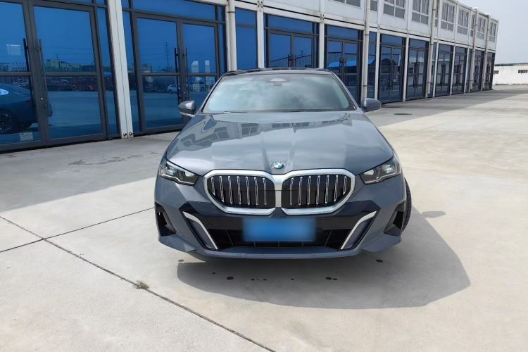 Used BMW 5 Series 2024 530Li Leading Model M Sport Package Exterior 6