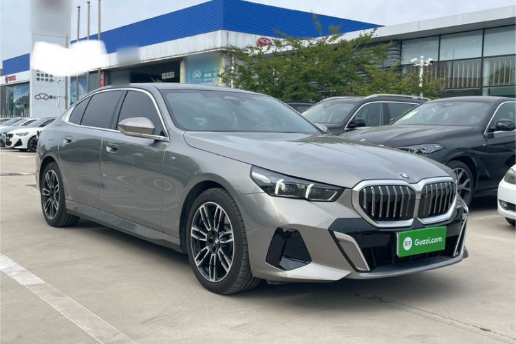 Used BMW 5 Series 2024 530Li Leading Model M Sport Package Exterior 8