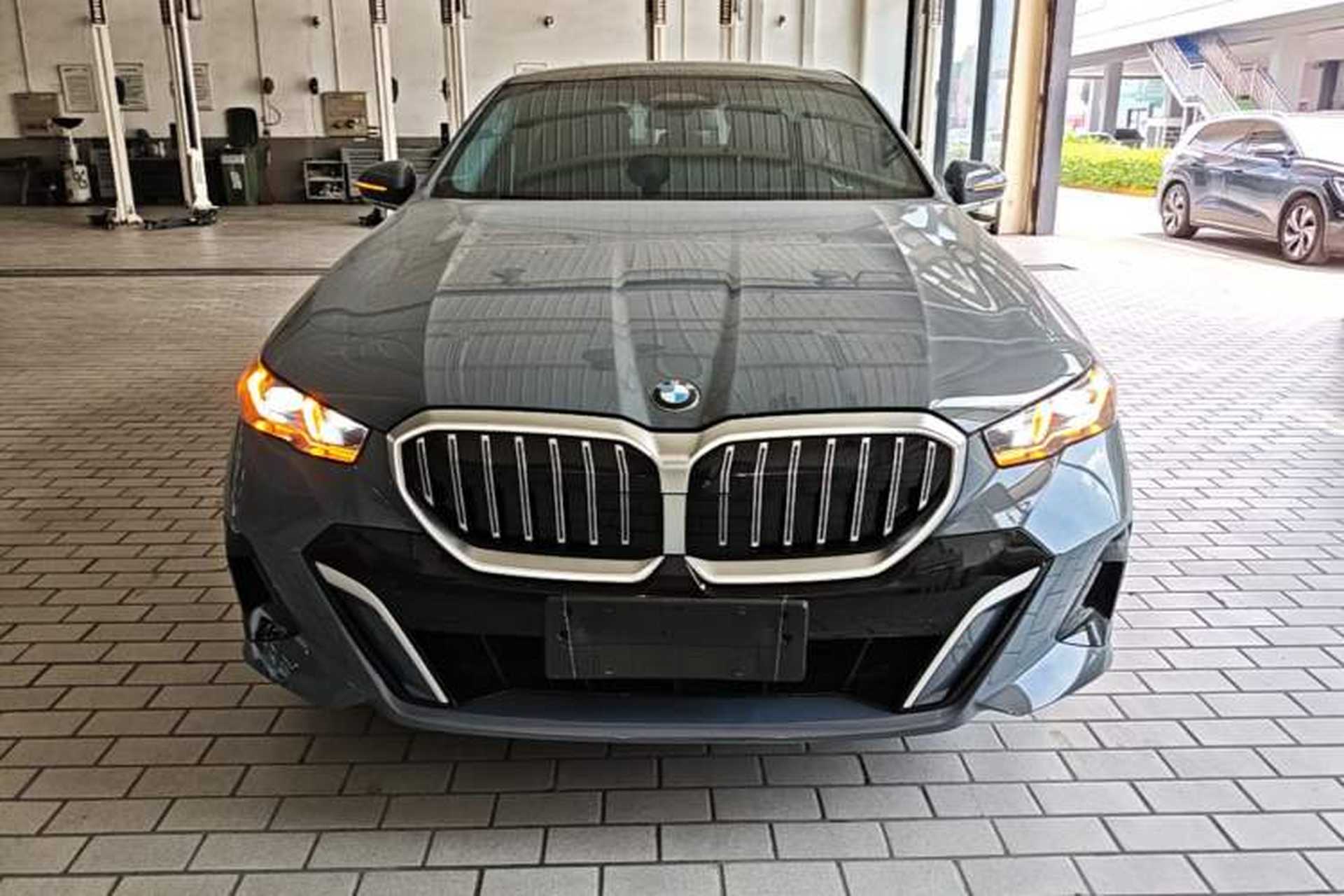 Used BMW 5 Series 2024 530Li Luxury Edition M Sport Package Front