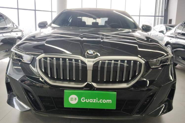 Used BMW 5 Series 2024 525i M Sport Package Front