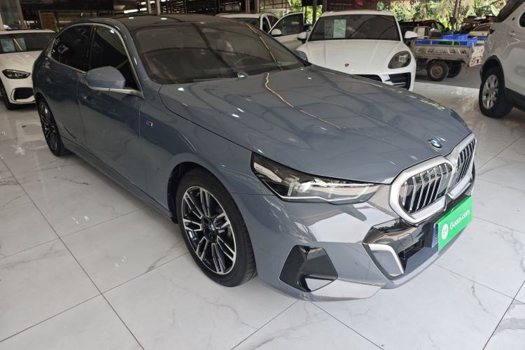 Used BMW 5 Series 2024 530Li Leading Model M Sport Package Front Right 45 Deg
