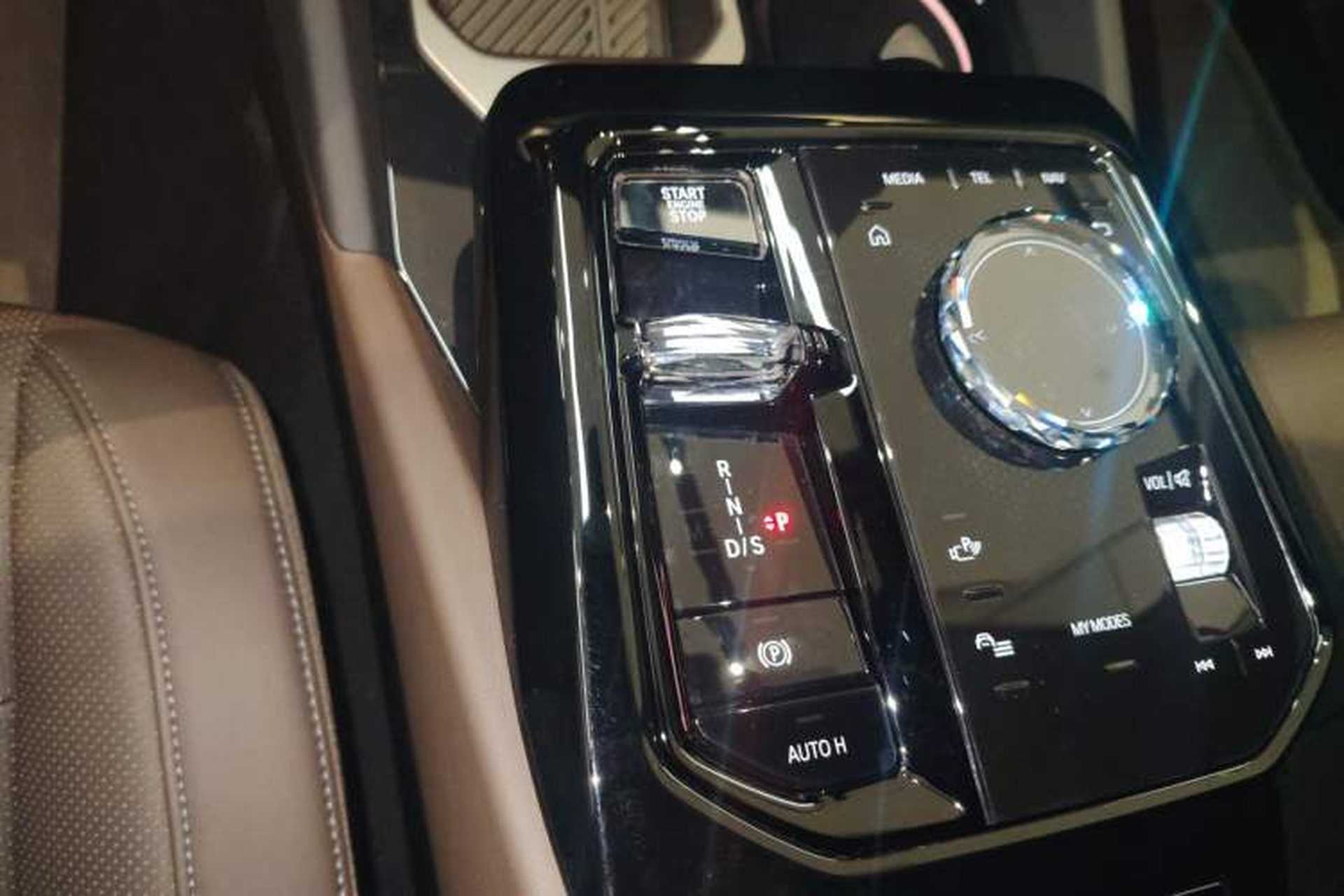 Used BMW 5 Series 2024 530Li Leading Model M Sport Package Gear Lever