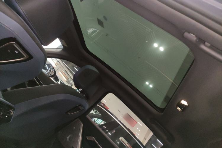 Used BMW 5 Series 2024 530Li Luxury Edition M Sport Package Headliner