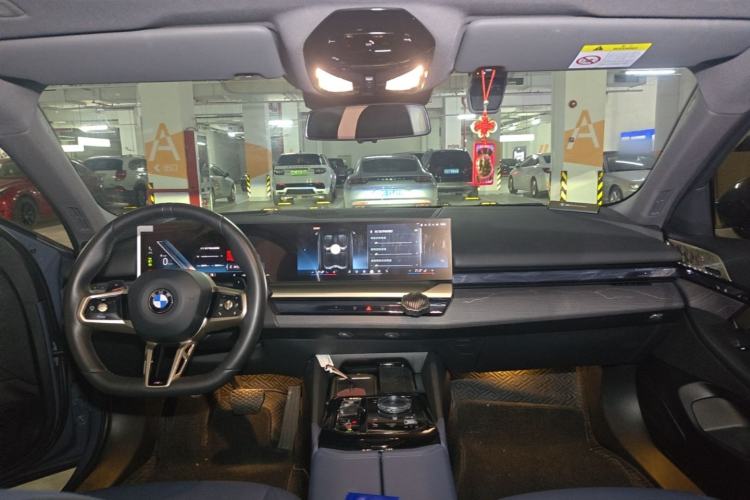Used BMW 5 Series 2024 530Li Luxury Edition M Sport Package Headliner