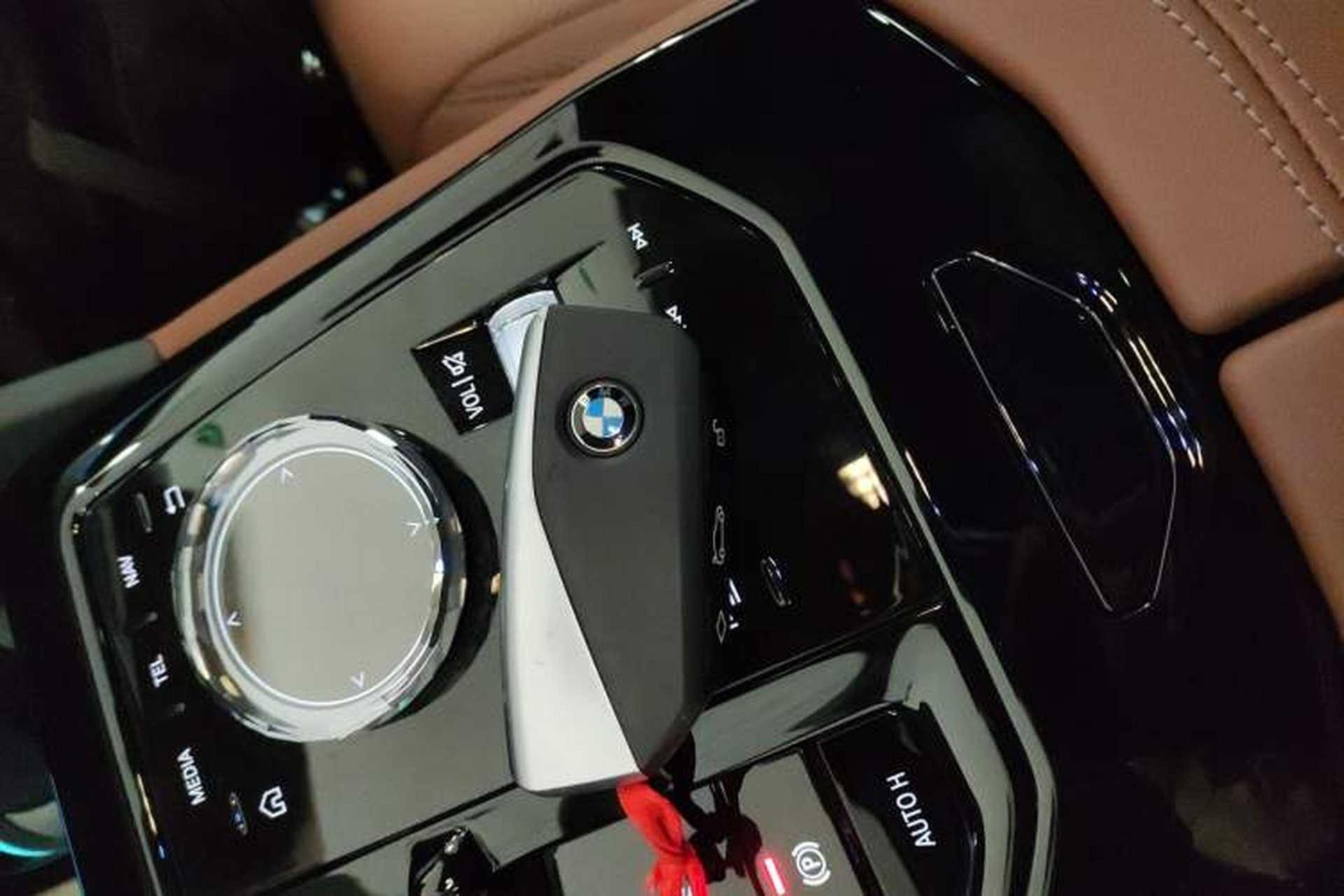 Used BMW 5 Series 2024 530Li Luxury Package Premium Edition Interior 1
