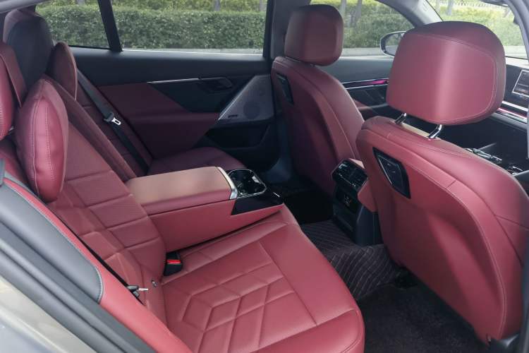 Used BMW 5 Series 2024 530Li Leading Model M Sport Package Interior 3