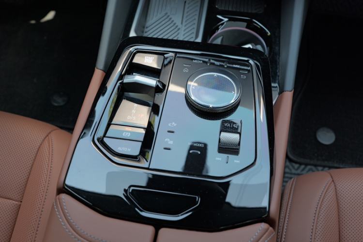 Used BMW 5 Series 2024 530Li Leading Model M Sport Package Interior 5